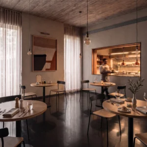 RIVA Round Dining Table